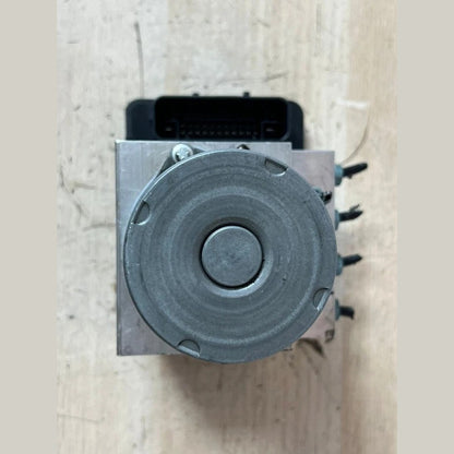 BMW 520d F11 Touring ABS ESP Hydraulic Block Control Unit (6881305) – OEM