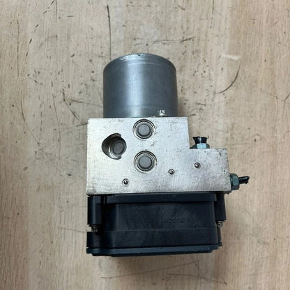 BMW 520d F11 Touring ABS ESP Hydraulic Block Control Unit (6881305) – OEM