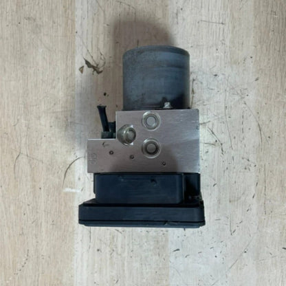 BMW 5 Series F10 F11 ABS Pump Module Control Unit Hydraulic Block DSC (6868339) – OEM