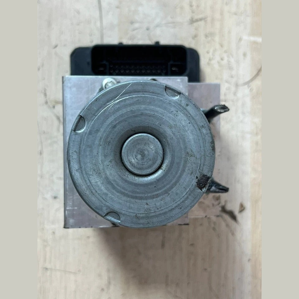 BMW 5 Series F10 F11 ABS Pump Module Control Unit Hydraulic Block DSC (6868339) – OEM