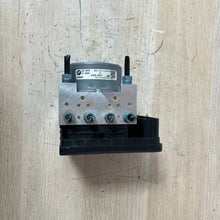 2015–2019 BMW 328i M4 F30 ABS Anti-Lock Brake Pump Module (6871110) – OEM