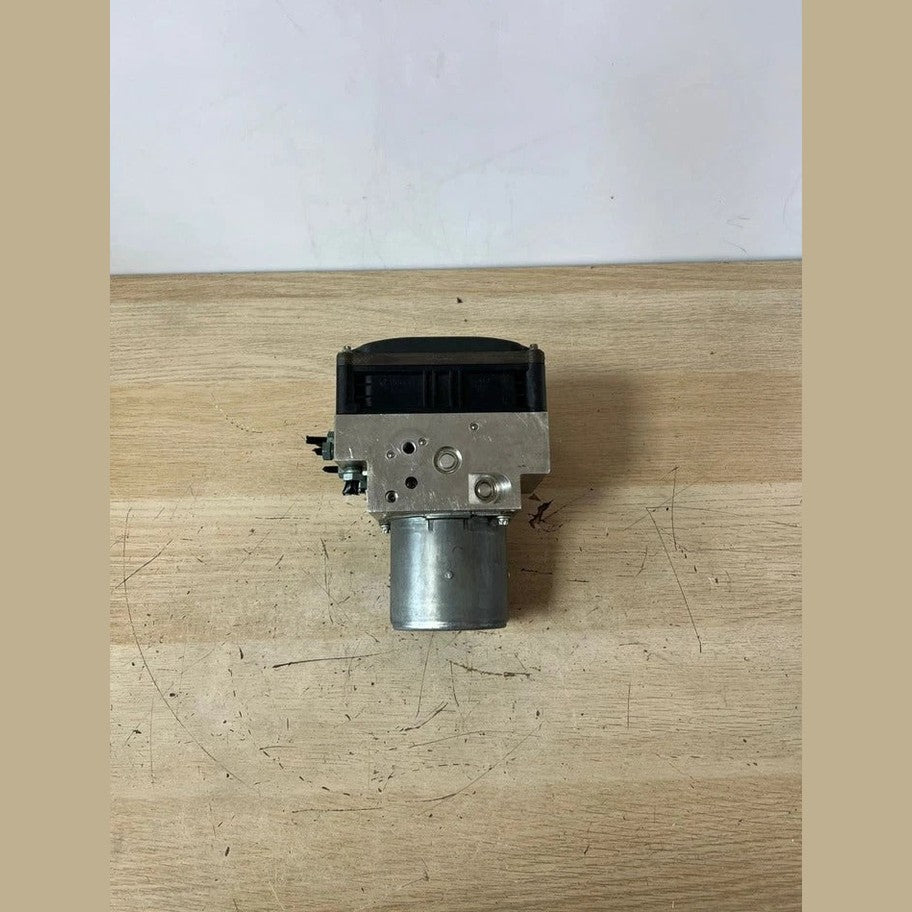 BMW 5 Series F10 F11 2.0D DSC ABS Pump Control Module Hydraulic Block Bosch (6851374) – OEM