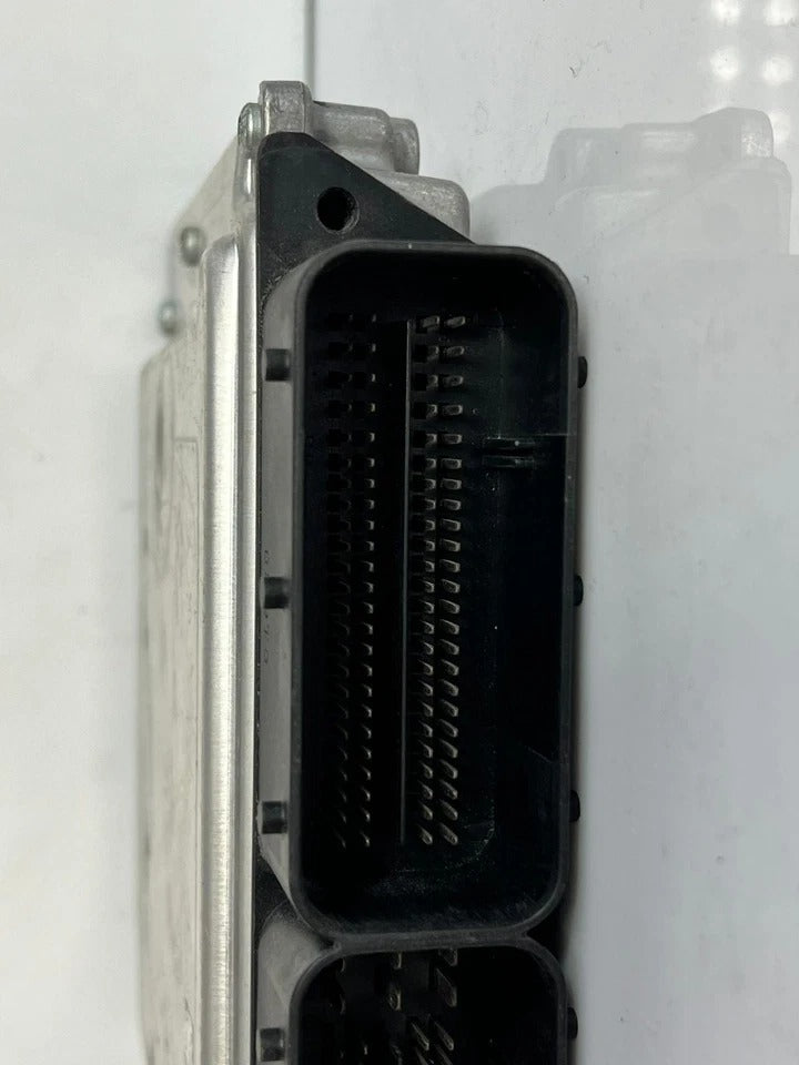 BMW E90 E91 320D 2.0 Diesel Bosch Engine Control Unit DDE ECU (7810000 / 0281015075) – OEM