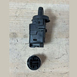 BMW E90 E91 320D 2.0 Diesel Engine Control Unit DDE ECU Bosch 0281015075 (7810000) – OEM