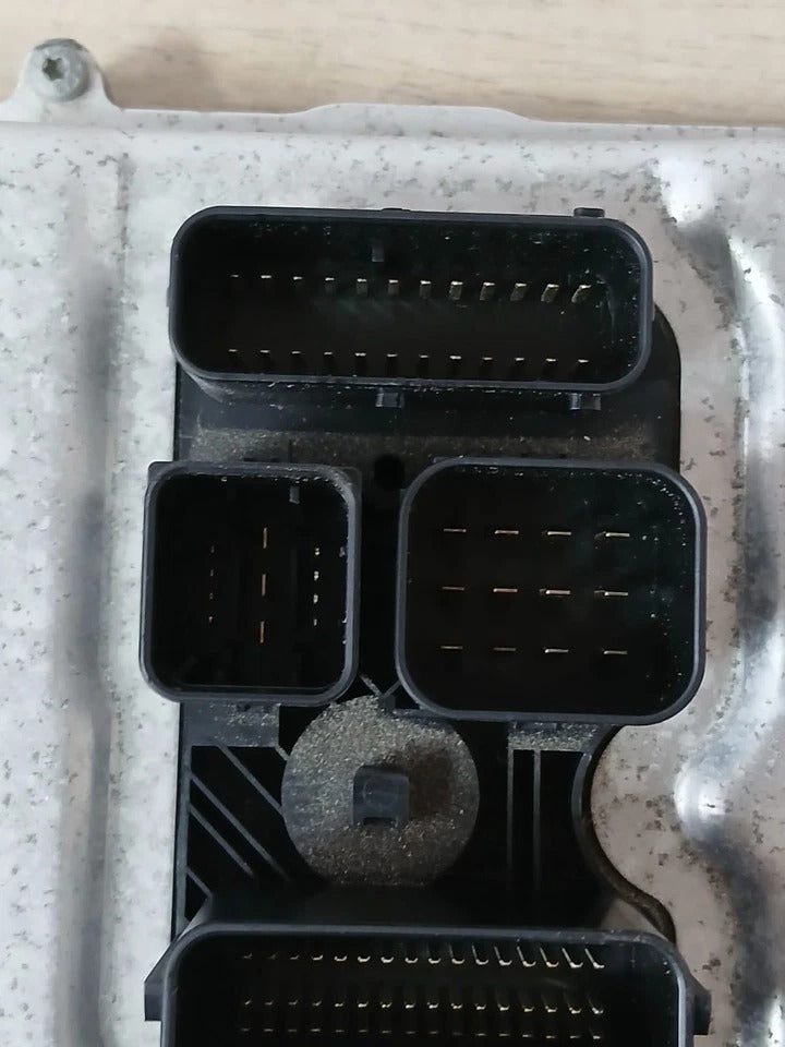 2012–2013 BMW 520i F10 N20 Engine Control Unit ECU Set DME + CAS + Key (7644747) – OEM