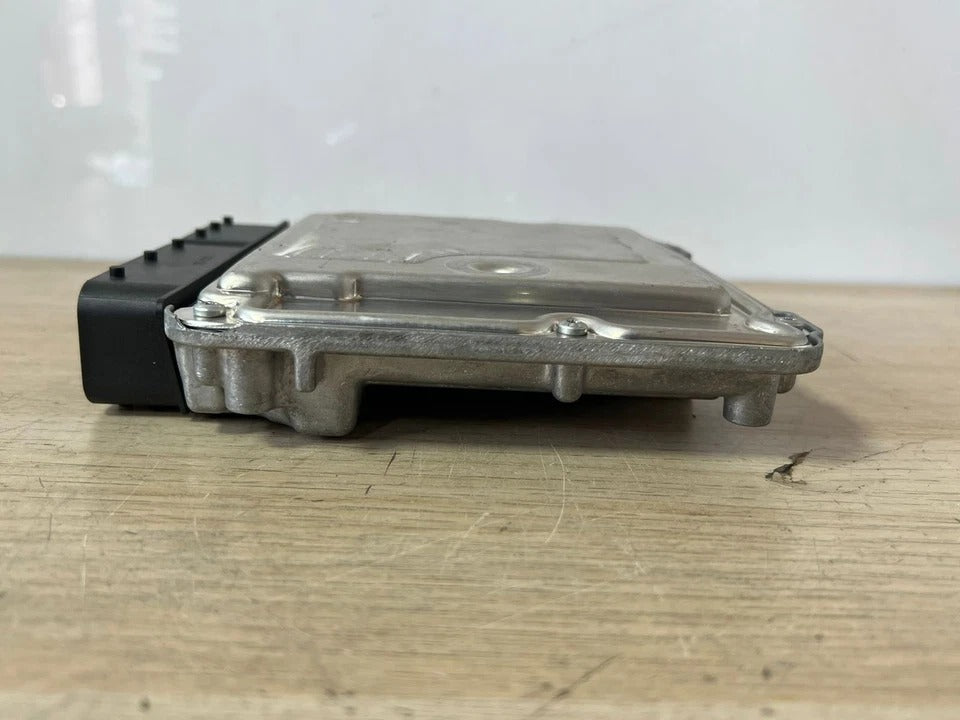 BMW F10 F11 F20 F21 F25 F30 N47 2.0 Diesel Engine Control Unit DDE ECU (8587952) – OEM