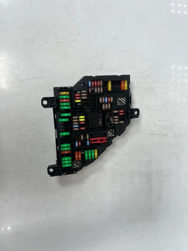 2010–2016 BMW F10 F11 F18 F13 F01 F02 F03 Rear Power Distribution Fuse Box (9264923) – OEM