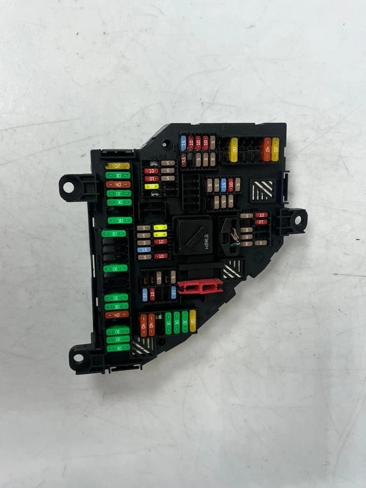 2010–2016 BMW F10 F11 F18 F13 F01 F02 F03 Rear Power Distribution Fuse Box (9264923) – OEM