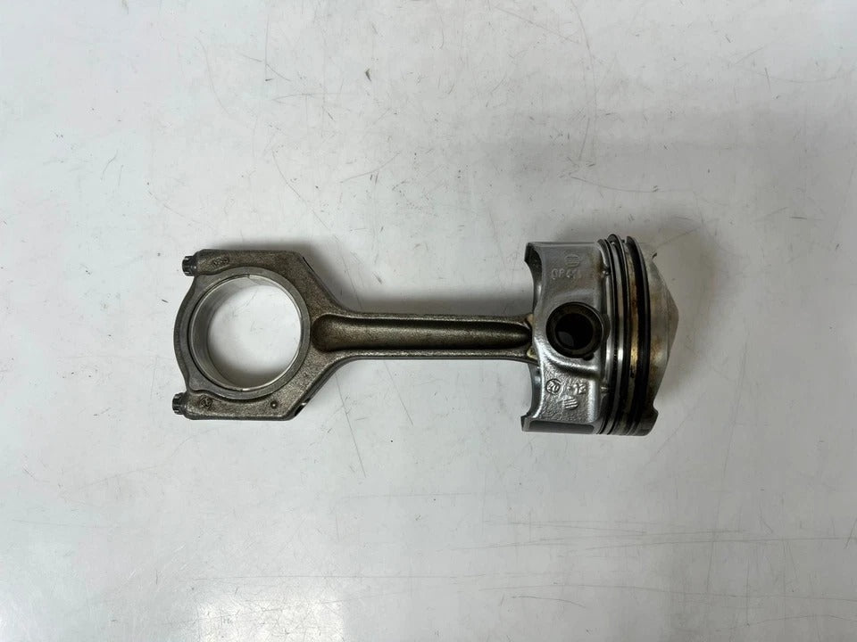 2015 BMW X3 F25 Engine Piston with Connecting Rod (8617083) – OEM