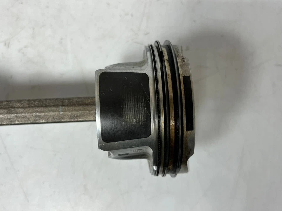 2015 BMW X3 F25 Engine Piston with Connecting Rod (8617083) – OEM