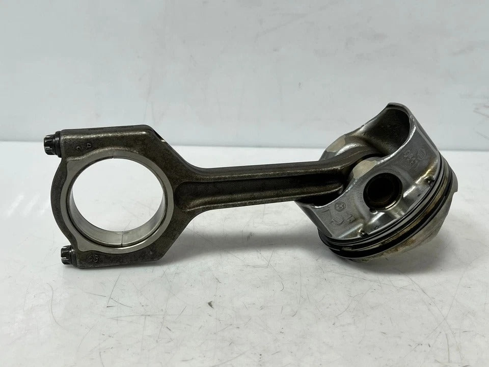 2015 BMW X3 F25 Engine Piston with Connecting Rod (8617083) – OEM