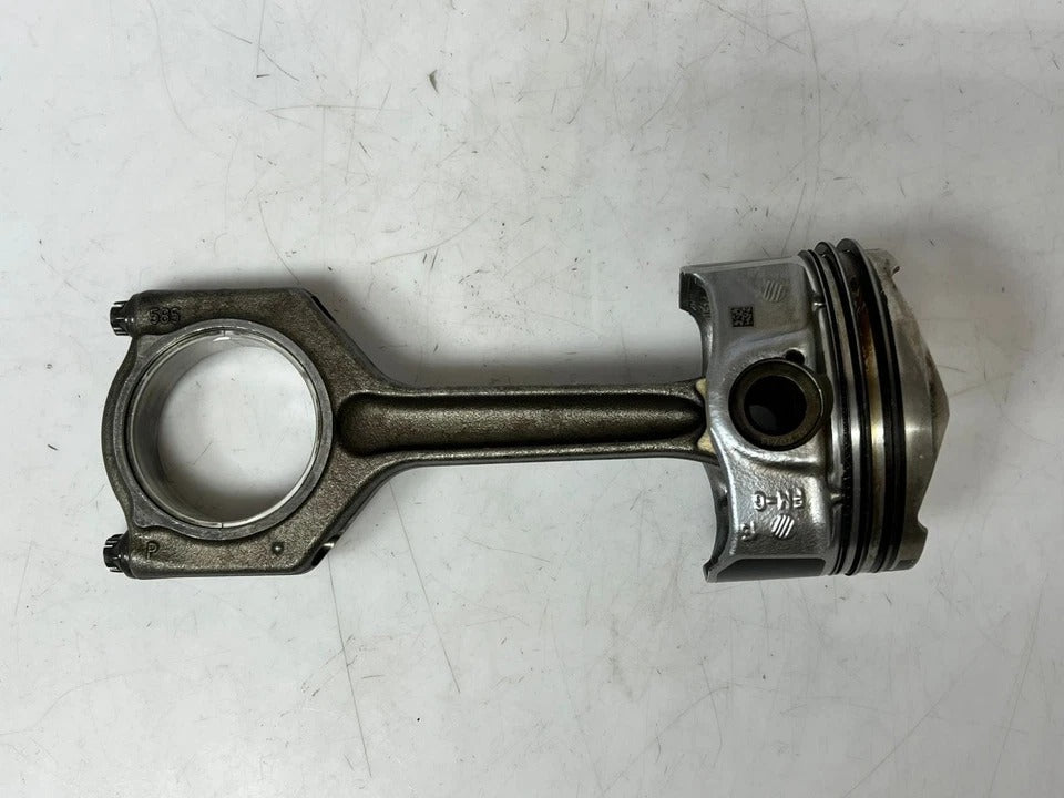 2015 BMW X3 F25 Engine Piston with Connecting Rod (8617083) – OEM