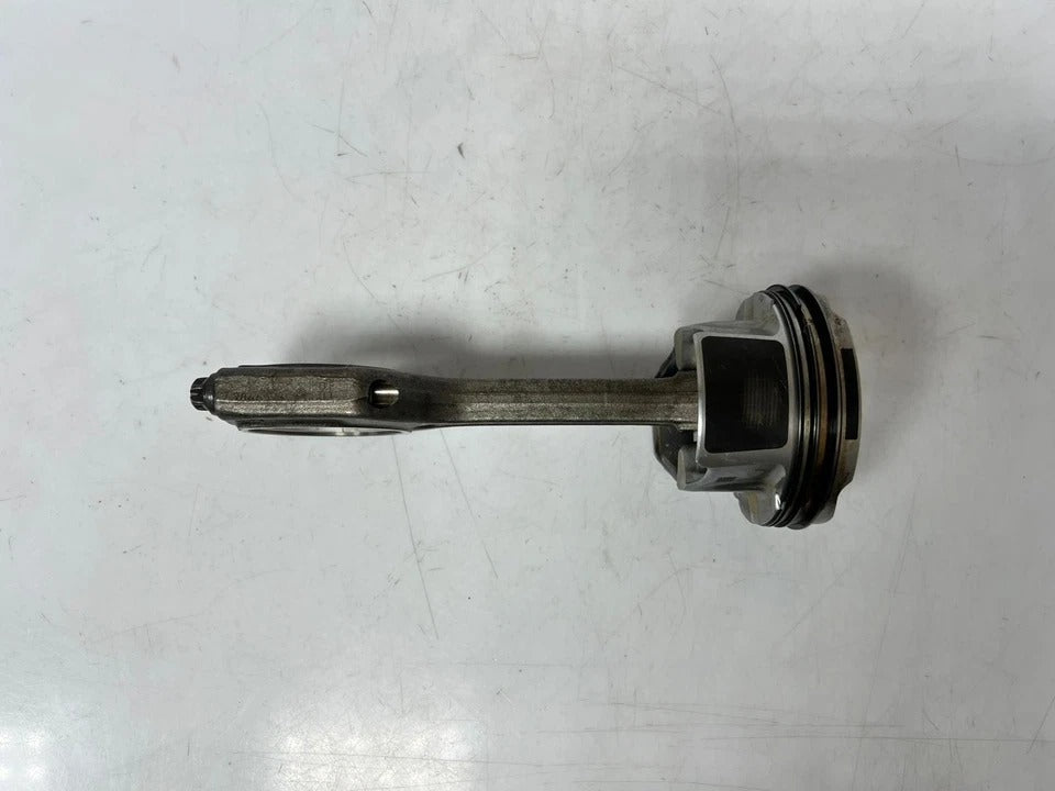 2015 BMW X3 F25 Engine Piston with Connecting Rod (8617083) – OEM
