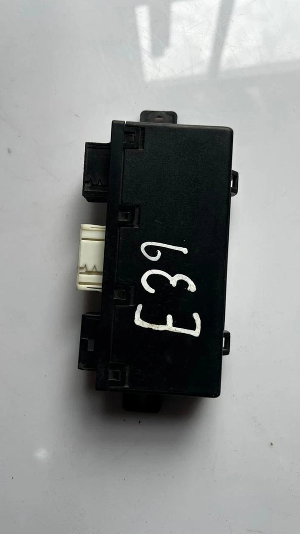 2001–2003 BMW 525i 530i 540i E39 Side View Mirror Memory Control Module (6904255) – OEM