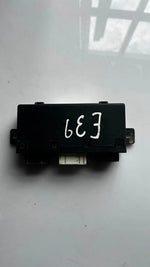 Load image into Gallery viewer, 2001–2003 BMW 525i 530i 540i E39 Side View Mirror Memory Control Module (6904255) – OEM