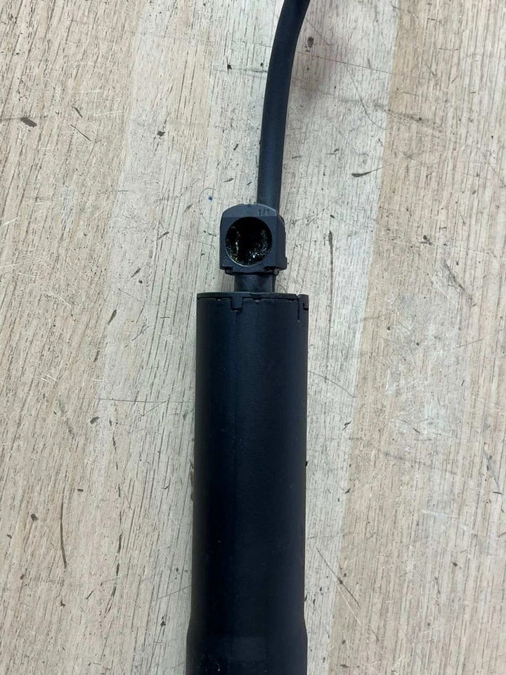 2018–2023 BMW 530e xDrive G31 Right Tailgate Control Unit Module (9482791) – OEM