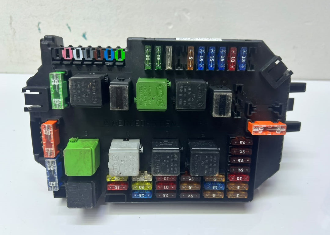 2007-2013 Mercedes W221 S-Class Front Fuse Relay Box SAM Control A2219007202 OEM