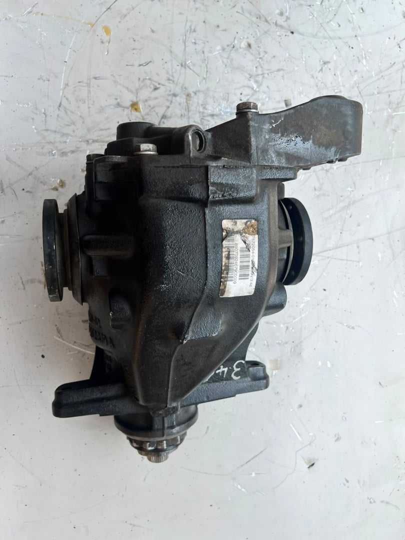 2007–2013 BMW 135i 335i E90 E92 E93 E82 E87 E88 Rear Differential 3.46 Ratio (7572054) – OEM