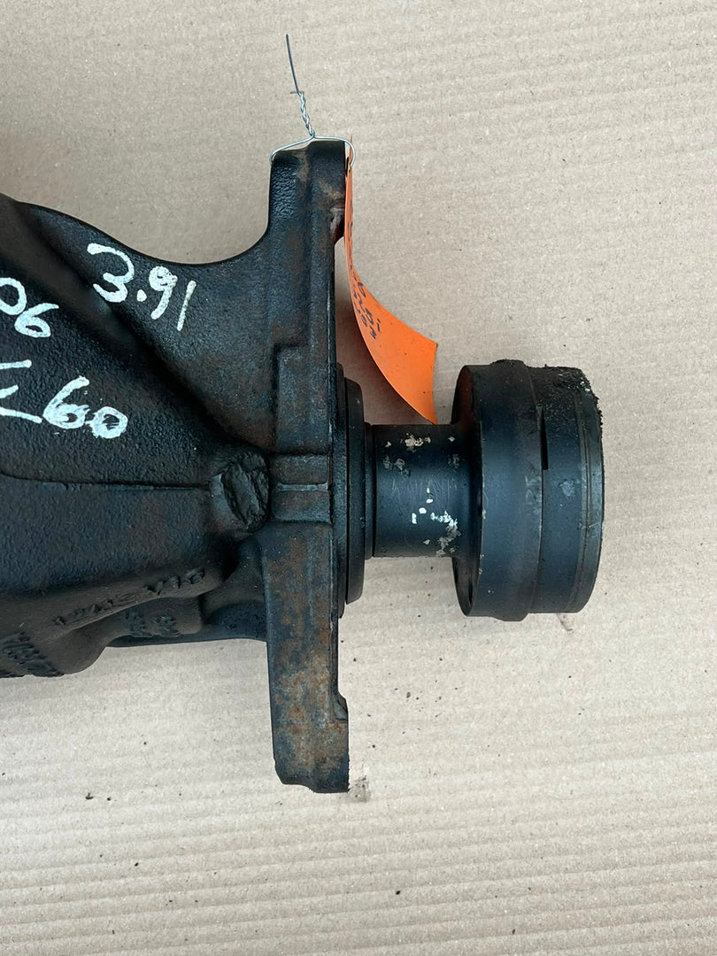 2004–2010 BMW E60 E61 525i E63 E64 630i Rear Differential 3.91 Ratio (7560606) – OEM