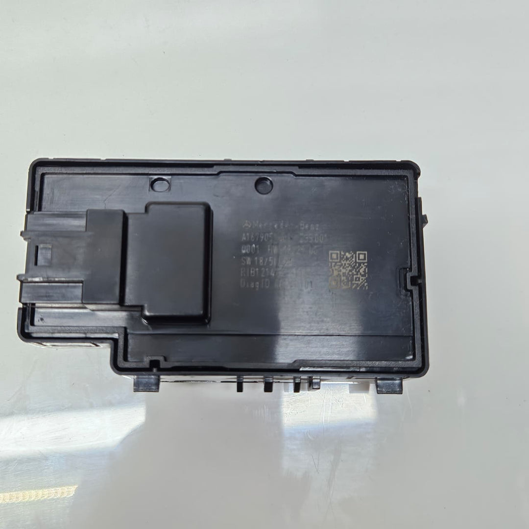 A1679057403-2020-2023 Mercedes-Benz GLE350 GLS450 Switch Block