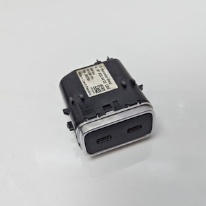A1678205402-Mercedes-Benz GLE W167 GLS X167 USB Connection Box