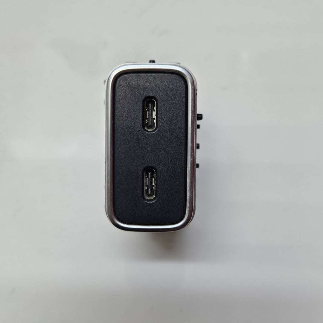 A1678205402-Mercedes-Benz GLE W167 GLS X167 USB Connection Box
