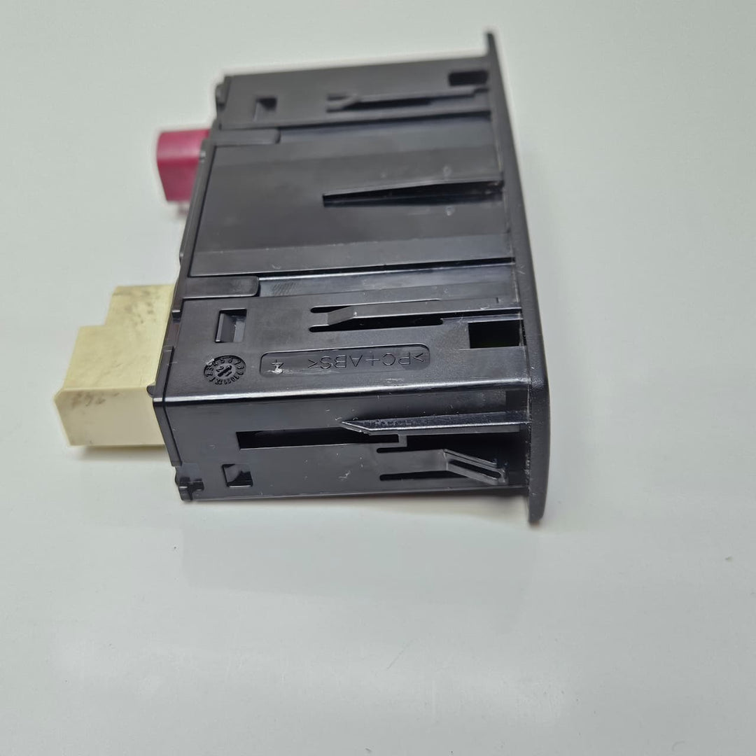 A2478204002-2023 Mercedes-Benz GLA250 E350 USB Multimedia Connection Unit