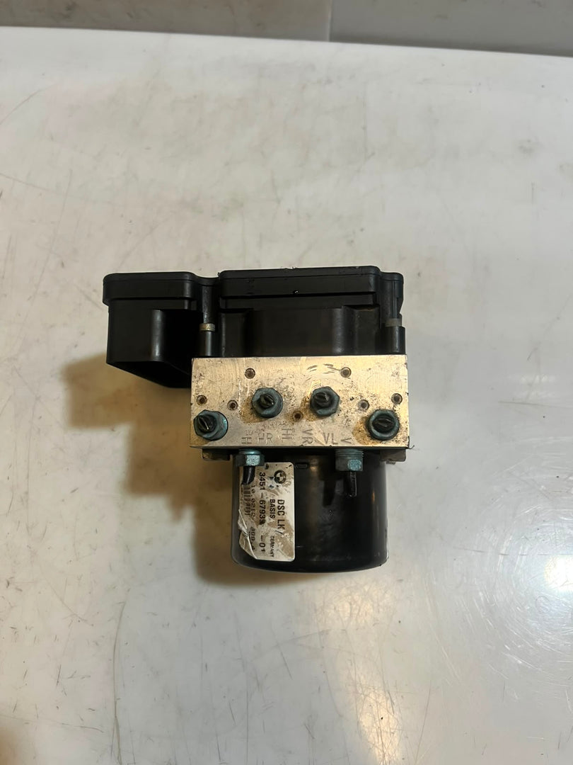 2012–2013 BMW F30 320i 328i ABS Pump & DSC Control Module (6793936) – OEM