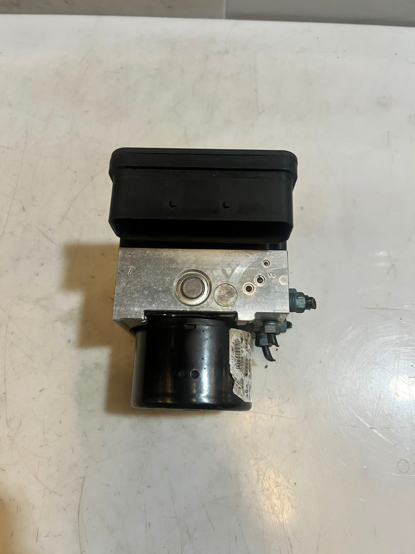 2012–2013 BMW F30 320i 328i ABS Pump & DSC Control Module (6793936) – OEM