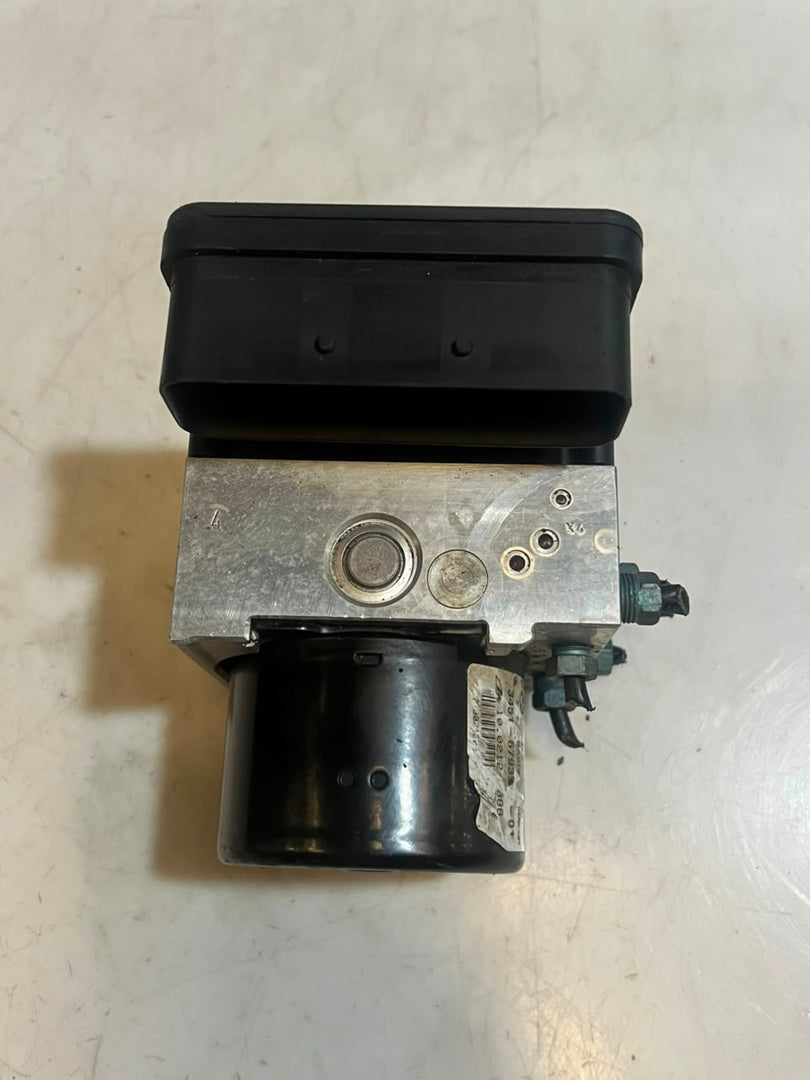 2012–2013 BMW F30 320i 328i ABS Pump & DSC Control Module (6793936) – OEM