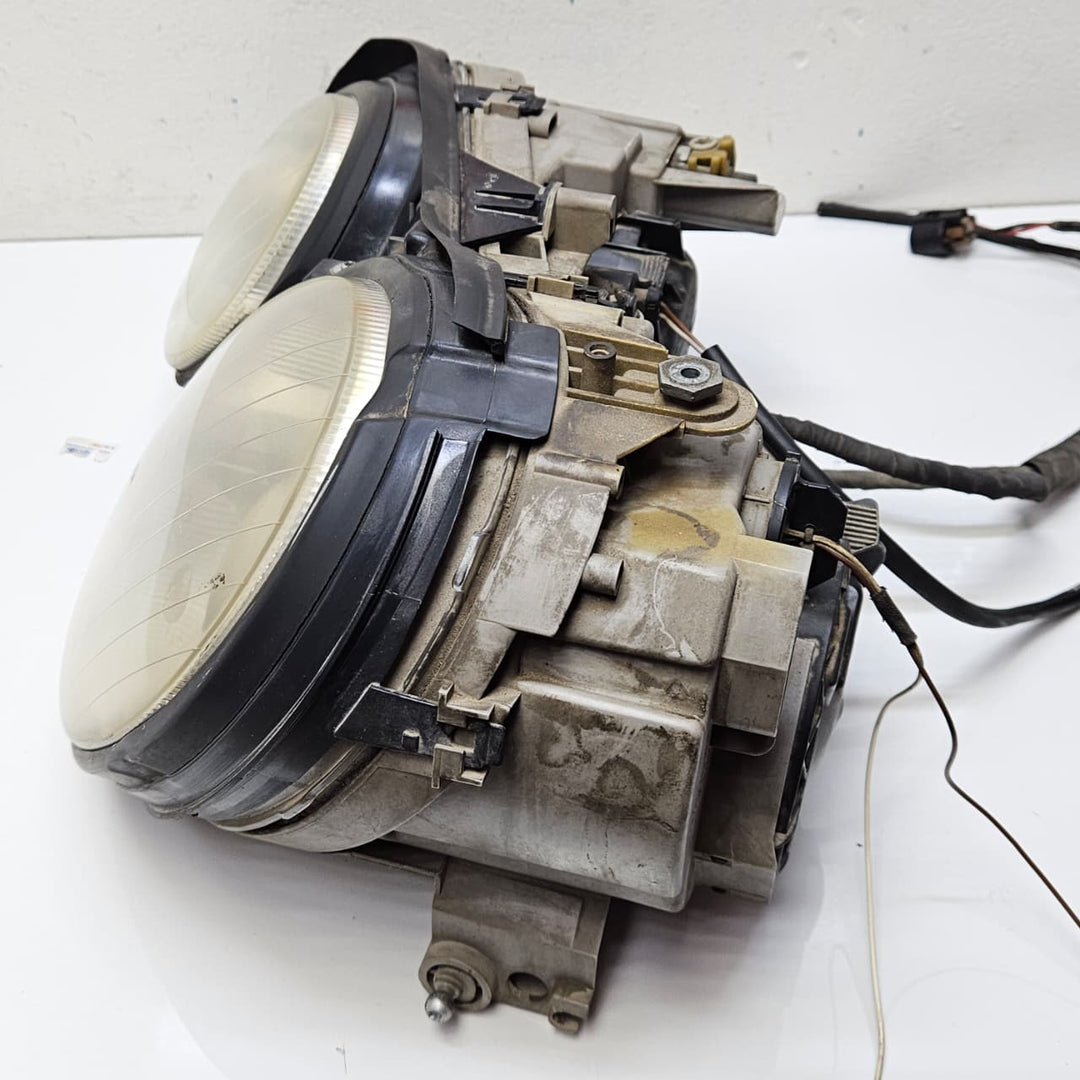 A2158201761-2000-2006 Mercedes-Benz C215 CL500 Headlight