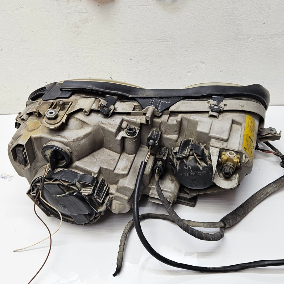 A2158201761-2000-2006 Mercedes-Benz C215 CL500 Headlight