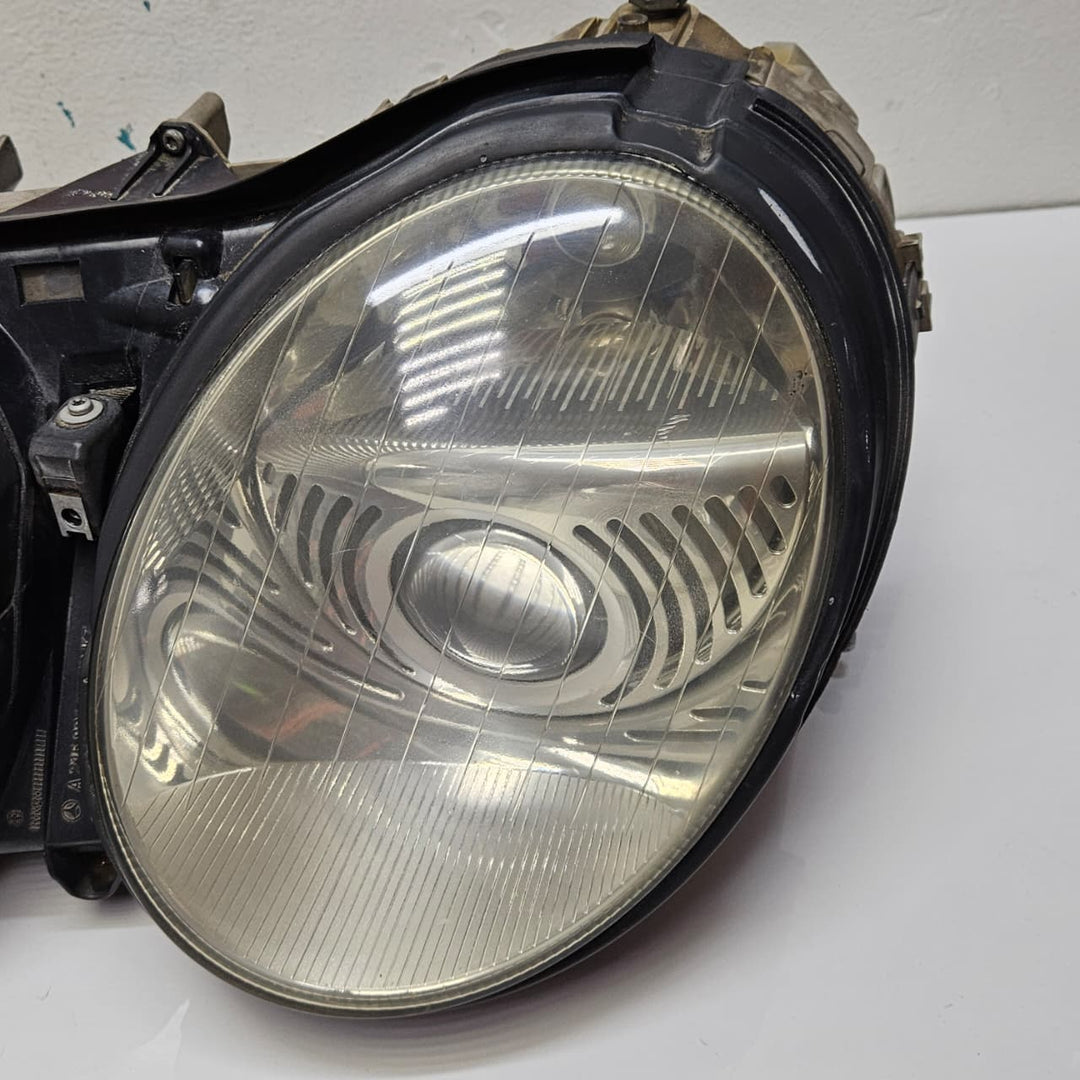 A2158201761-2000-2006 Mercedes-Benz C215 CL500 Headlight