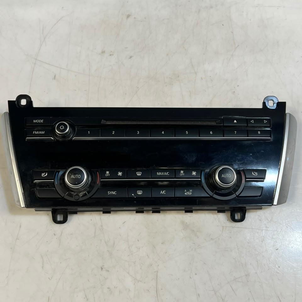 BMW F10 F11 Center Console A/C Climate Control Switch Panel IHKA (9352741) – OEM