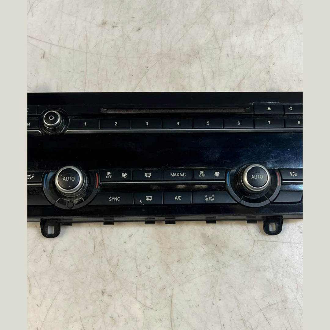 BMW F10 F11 Center Console A/C Climate Control Switch Panel IHKA (9352741) – OEM