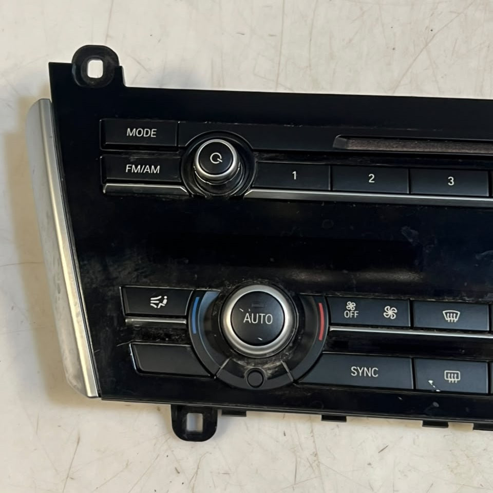 BMW F10 F11 Center Console A/C Climate Control Switch Panel IHKA (9352741) – OEM