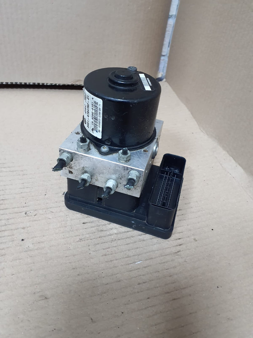 BMW 3 Series E90 E91 ABS DSC Pump Unit Module 6784764 OEM