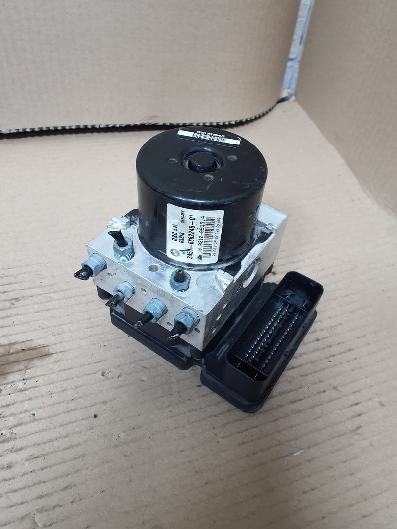 2012-16 BMW 328i F30 F32 F33 Abs Anti-Lock Brake Pump Control Module 6862247 OEM