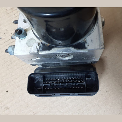 2013 BMW F30 320i DSC Hydraulic ABS Pump Control Module (6862246) – OEM