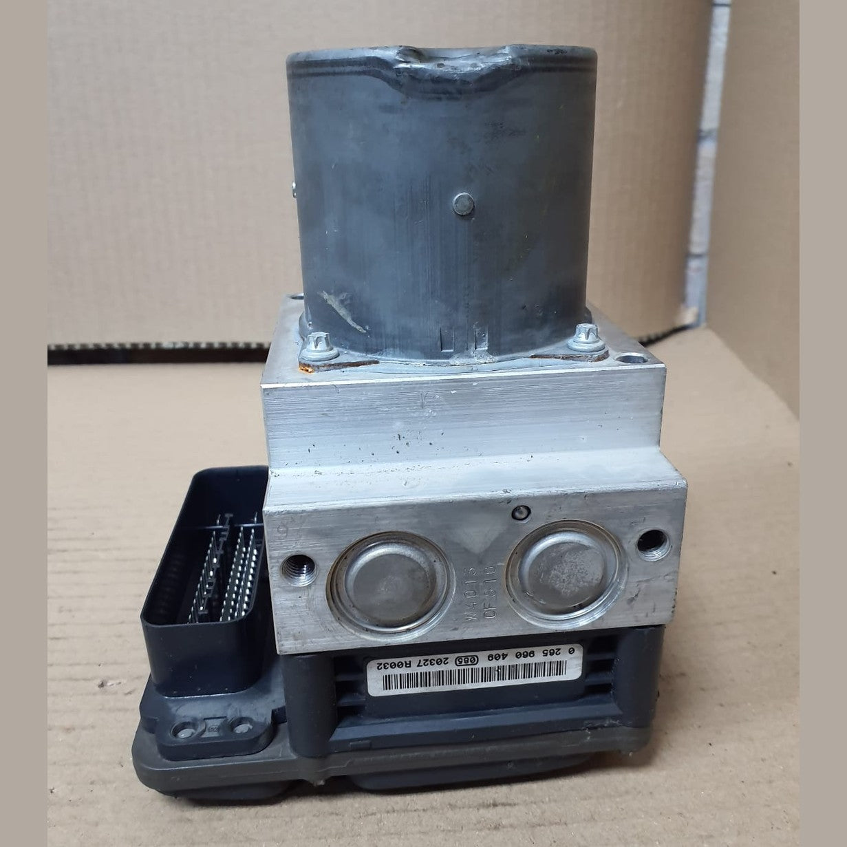 2010–2016 BMW 5 Series F10 F11 535i ABS Hydraulic Unit Brake Pump (6858406) – OEM