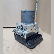 2010–2016 BMW 5 Series F10 F11 535i ABS Hydraulic Unit Brake Pump (6858406) – OEM