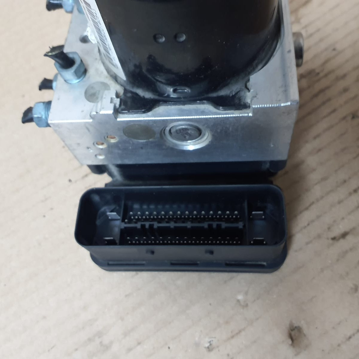 BMW F20 F30 1 Series 3 Series ABS Pump DSC Control Module (6857323 / 6857324) – OEM