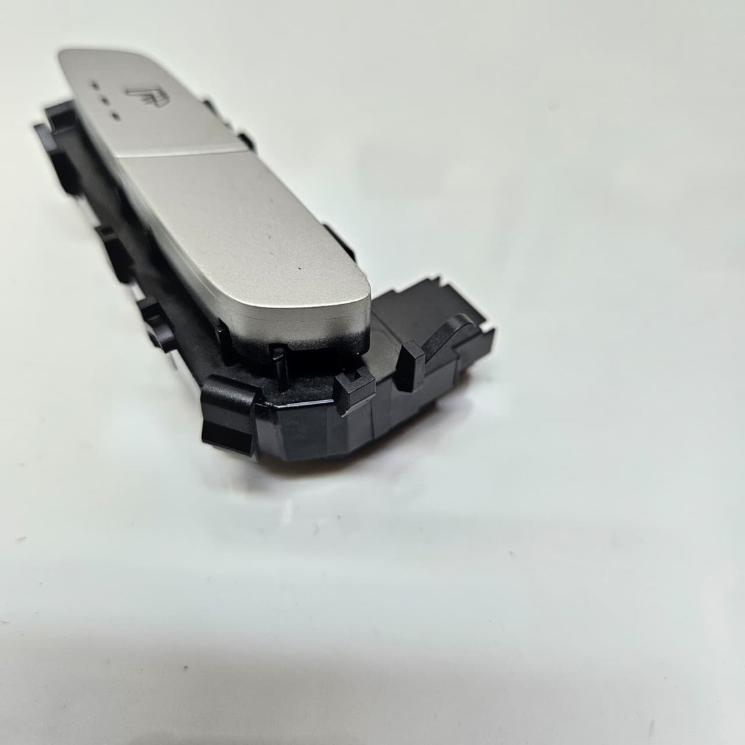 A2139057502-2015-2020 Mercedes-Benz C300 GLC300 Seat Heating Switch Front Right