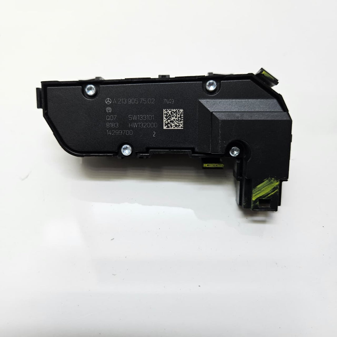 A2139057502-2015-2020 Mercedes-Benz C300 GLC300 Seat Heating Switch Front Right