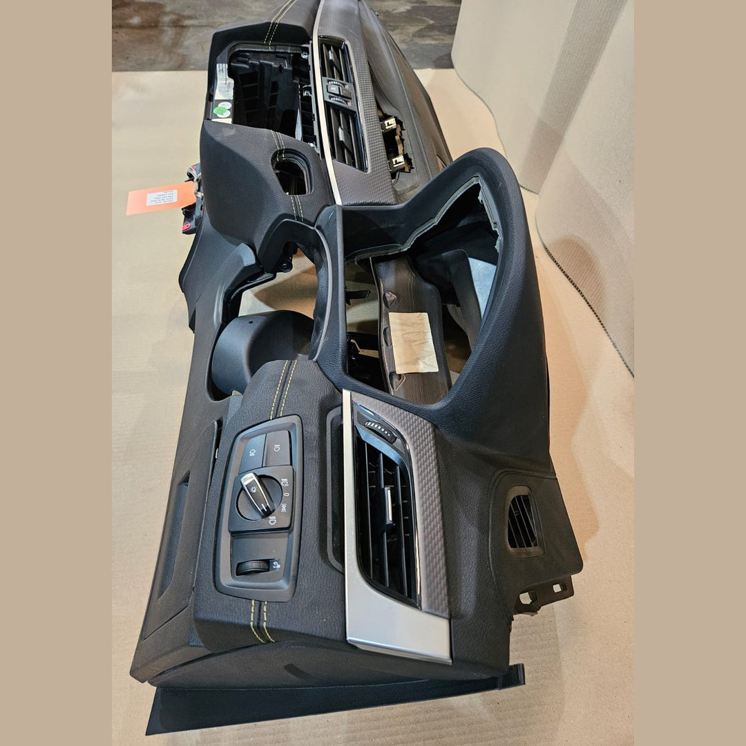 BMW X2 F39, 18dx 2019 B47B RHD DASHBOARD BLACK VIN EG17898