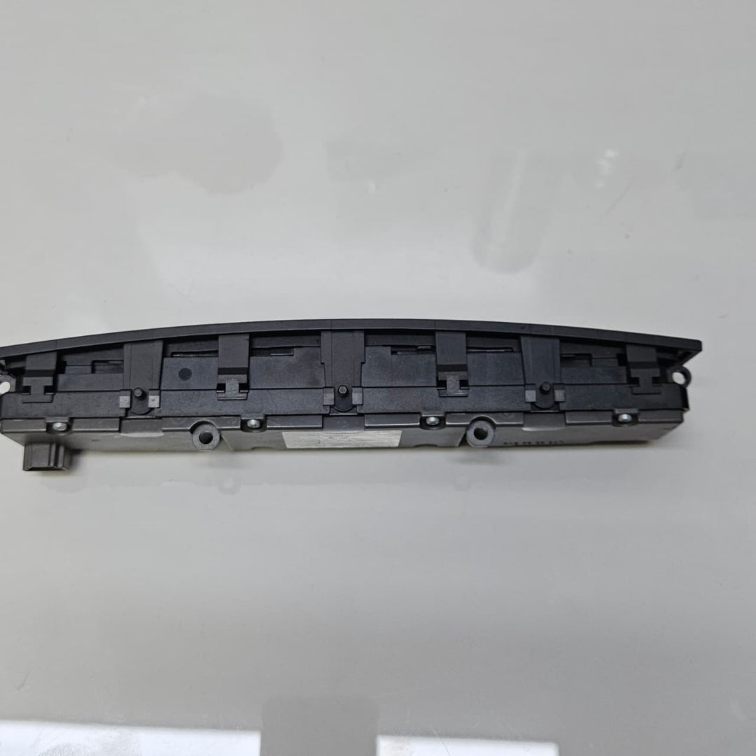 A2129051404-2001-2006 Mercedes-Benz CL600 E350 Switch Block