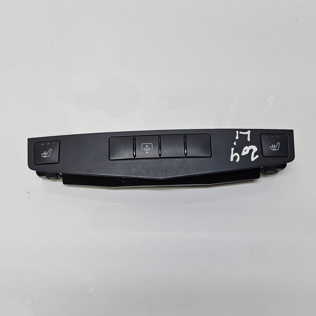 A2048705510-2008-2011 Mercedes-Benz C-Class W204 C300 Seat Heating Switch