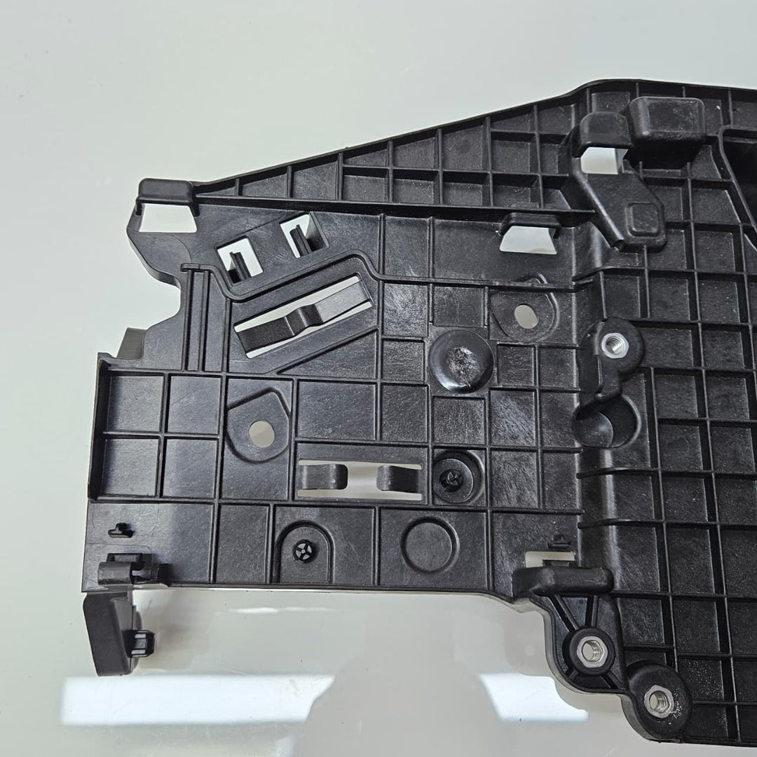 A2065451000-2021-2025 Mercedes-Benz C-Class W206 Support Bracket
