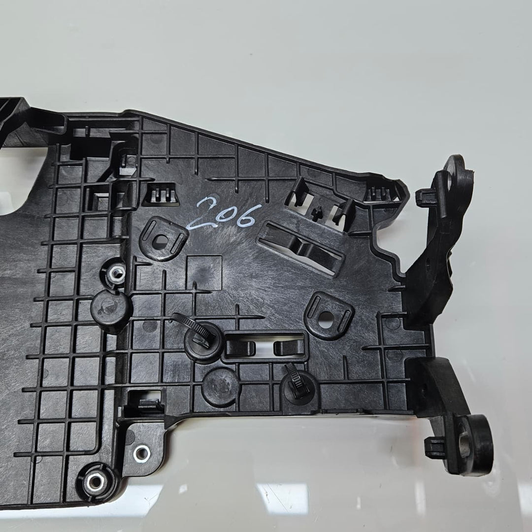 A2065451000-2021-2025 Mercedes-Benz C-Class W206 Support Bracket