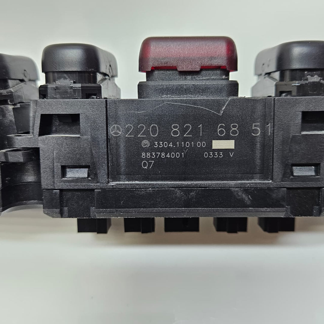 A2208216851-1998-2005 Mercedes-Benz S500 S430 Hazard Warning Light Switch